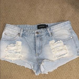 Jean shorts 🕺🏻🕺🏻🕺🏻